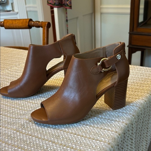 Giani Bernini Brown Peep-Toe Gold Buckle Horse Bit Block Heel Shooties size 8.5 - Picture 4 of 15